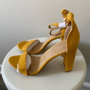 SHEINLAND Women’s Size 9 Mustard Yellow Suede Block Heel Ankle Tie Sandals